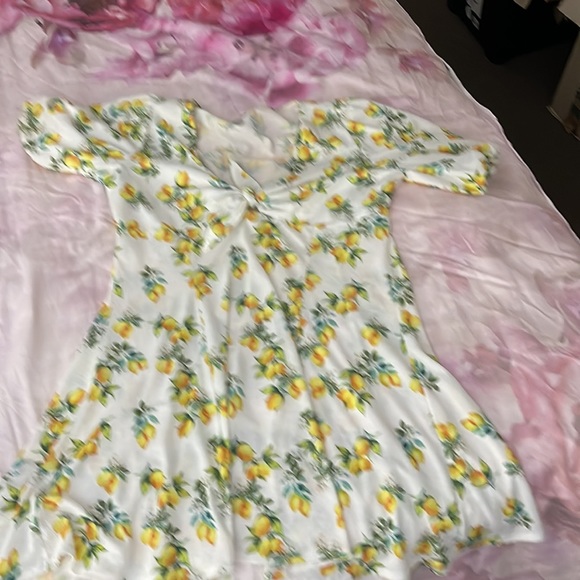 Lemon print mini dress - Picture 3 of 3